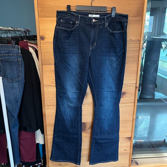 Mid-Rise Boot Cut Levis 14 Long - Picture 1 of 7